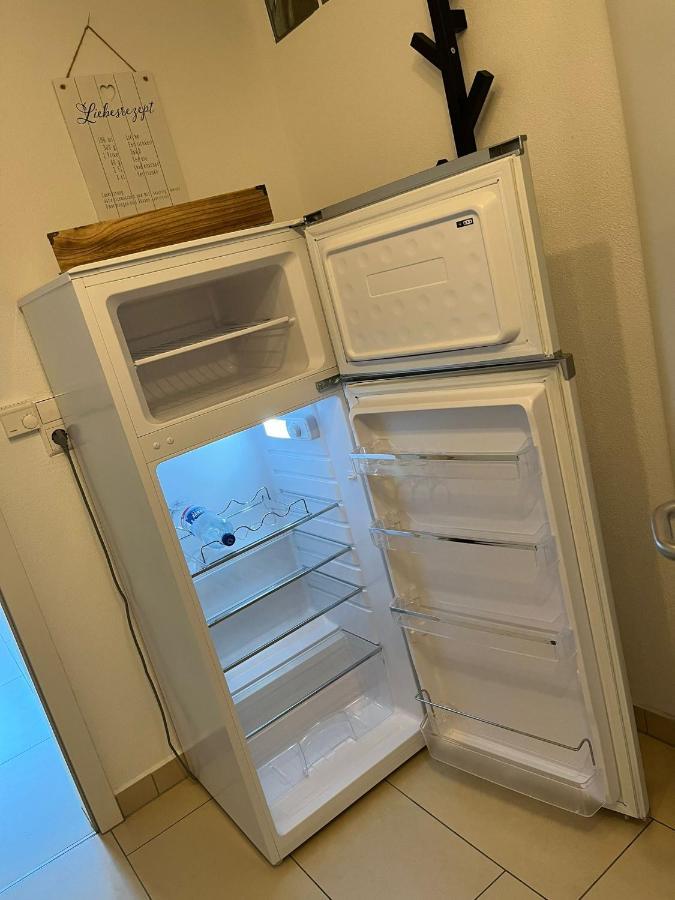 Schoene Ferienwohnung 2,5 Zimmer In Stadtnaehe Mit Eigenem Hofgarten Balingen Eksteriør billede