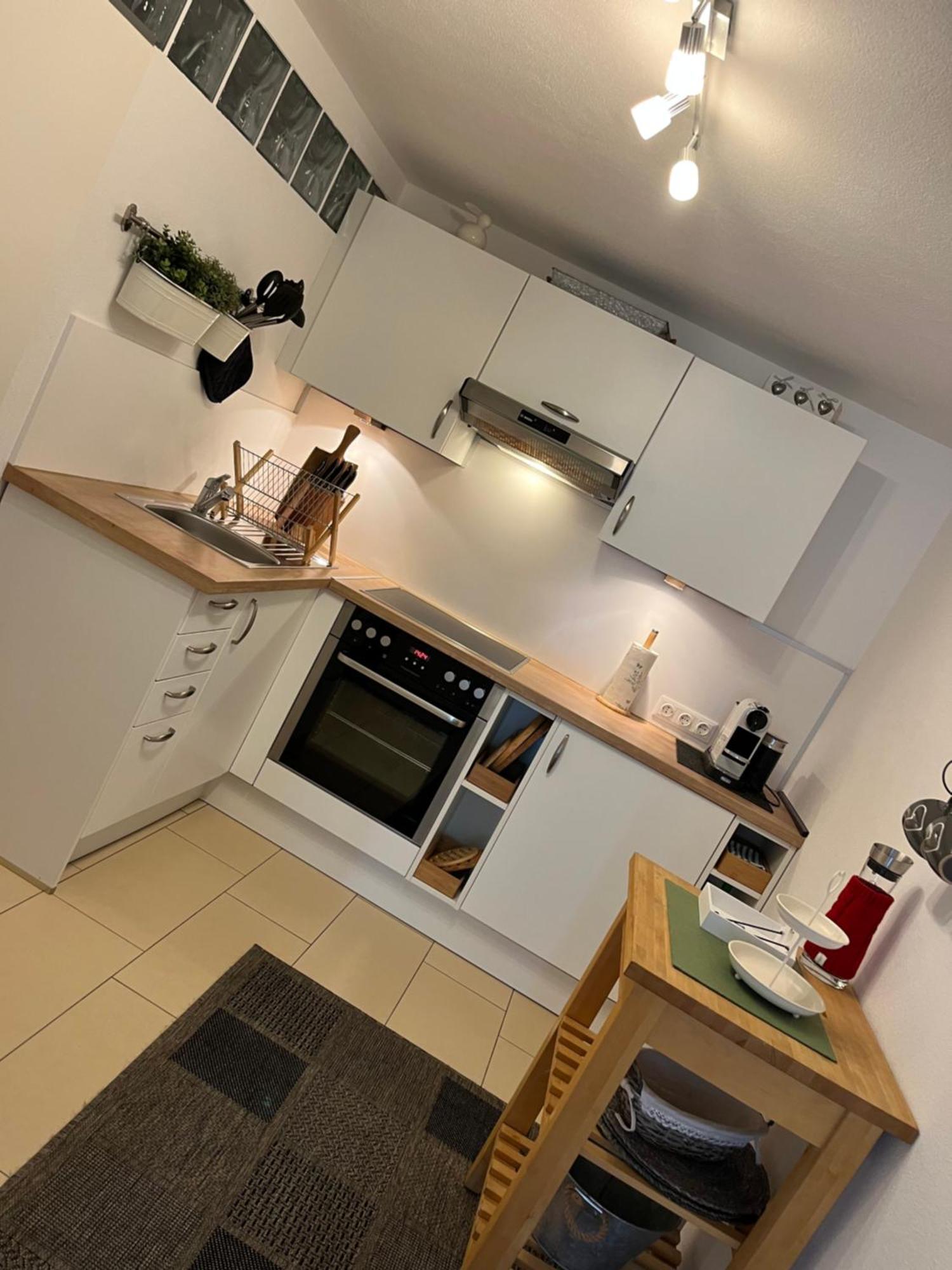 Schoene Ferienwohnung 2,5 Zimmer In Stadtnaehe Mit Eigenem Hofgarten Balingen Eksteriør billede
